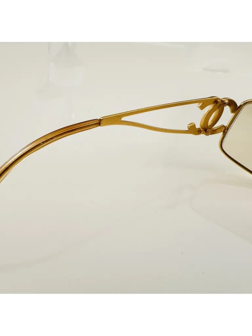 Chanel Vintage 💫Gold-Tone CC Logo Rimless Sunglasses - Gold #091 - Picture 9 of 16